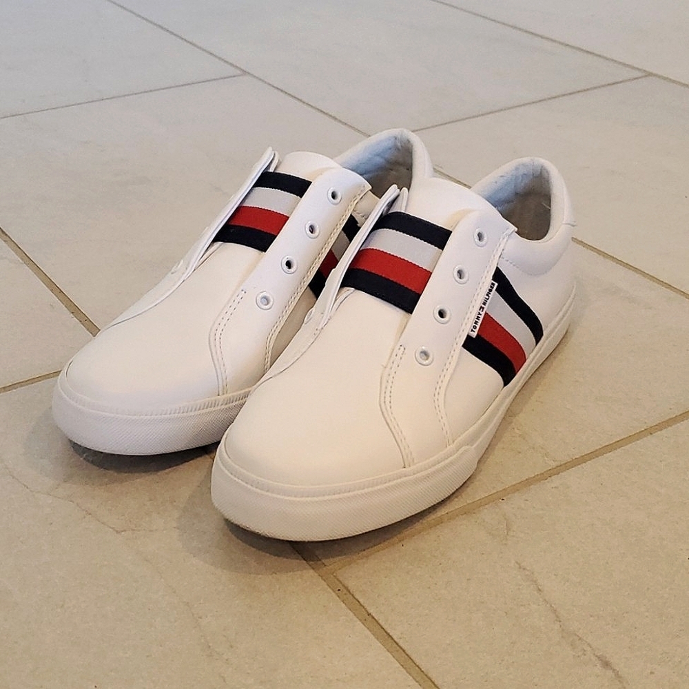 Tommy Hifiger Emily Sneakers, Womens 9M